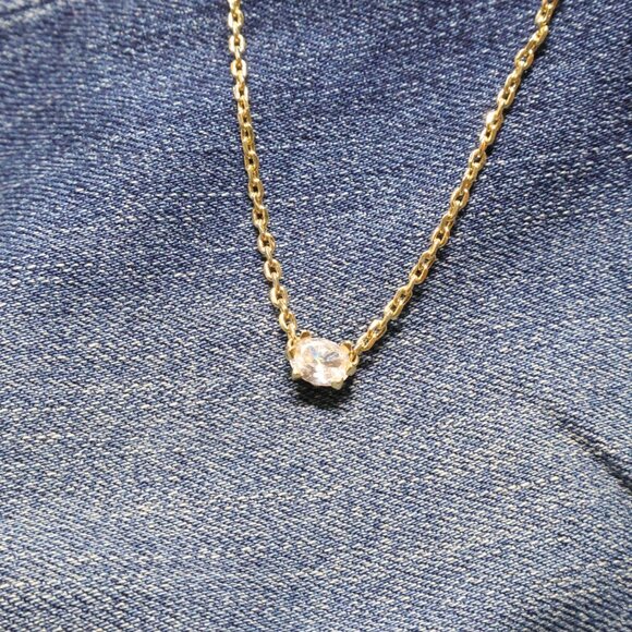 Kendra Scott Cailin White Crystal Pendant Necklace in Gold - Picture 1 of 2